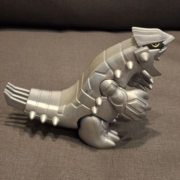 Pokemon/Nintendo 10th Anniversary Silver Groudon 2003 Hasbro Action Figure - Picture 3 of 5